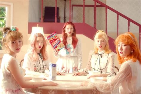 qsljydx3o8s -site:youtube.com|Red Velvet 'Russian Roulette' MV with subtitles .